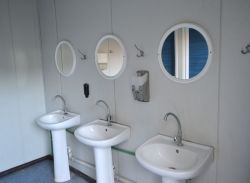 Καθαρίστηκαν οι τουαλέτες στο Γήπεδο «Π. Σαλταμάρας» [pics]