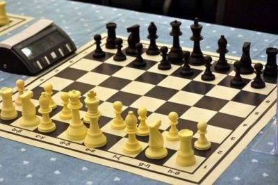 Μαθαίνουμε σκάκι σε Μυτιλήνη και Πλωμάρι