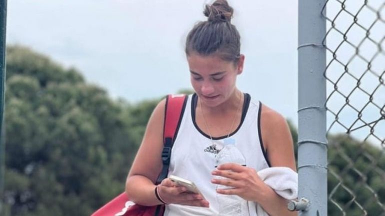 ΕιρήνηΤσακίρη και Ουσταμπασίδου στα ημιτελικά του Ευρωπαϊκού πρωταθλήματος τένις U16