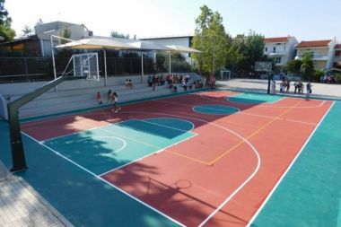 Aνακατασκευάζονται τα γήπεδα μπάσκετ στη Δυτική Λέσβο